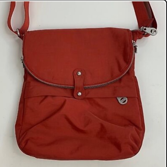 BAGGALLINI Dublin Travel Brick Red Nylon Crossbody Shoulder Bag Retired - Picture 1 of 11